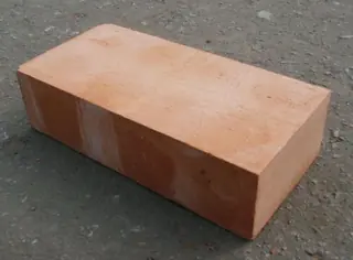 Кирпич красный рядовой керамический полнотелый (М-125)